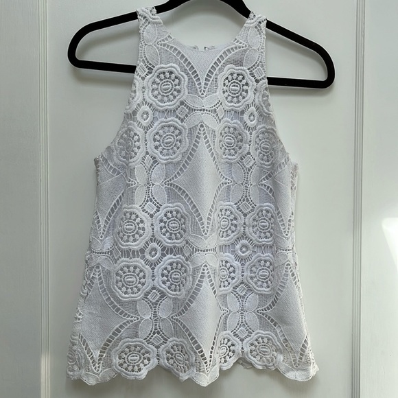 Saks fifth avenue lace top XS - Picture 1 of 4